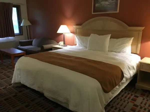 Anderson Chesterfield Travel Inn 5